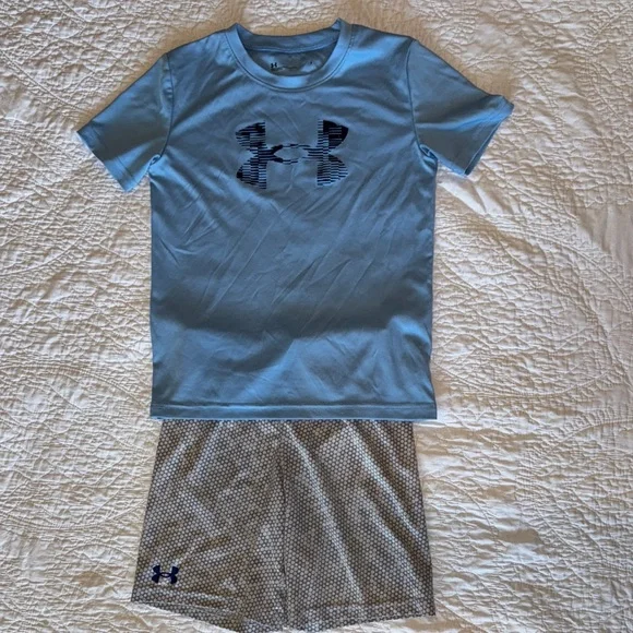 Boys Size 7 Under Armour Blue T-Shirt and Gray Shorts Set - Picture 3 of 6